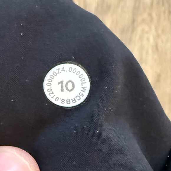 Lululemon Keep Moving Pant - Picture 3 of 5